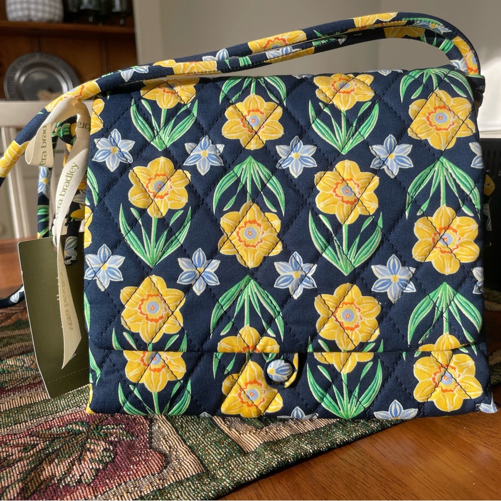 Vera Bradley Baird Hipster in Daffodil pattern, NWT